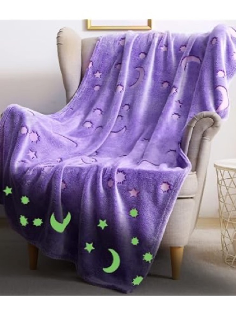 Cozy Glow-in-the-Dark Purple Celestial Fleece Throw Blanket – Moon & Stars
